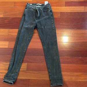 Levi’s skinny jeans